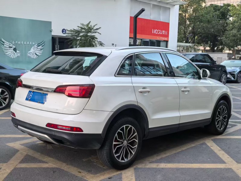 深圳19年众泰SR79