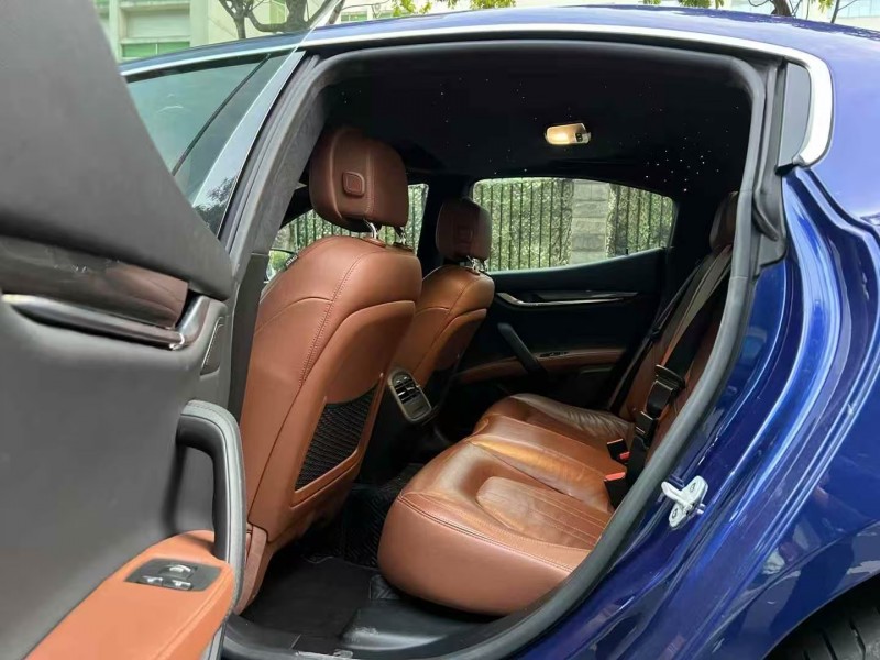 深圳22年玛莎拉蒂Ghibli4