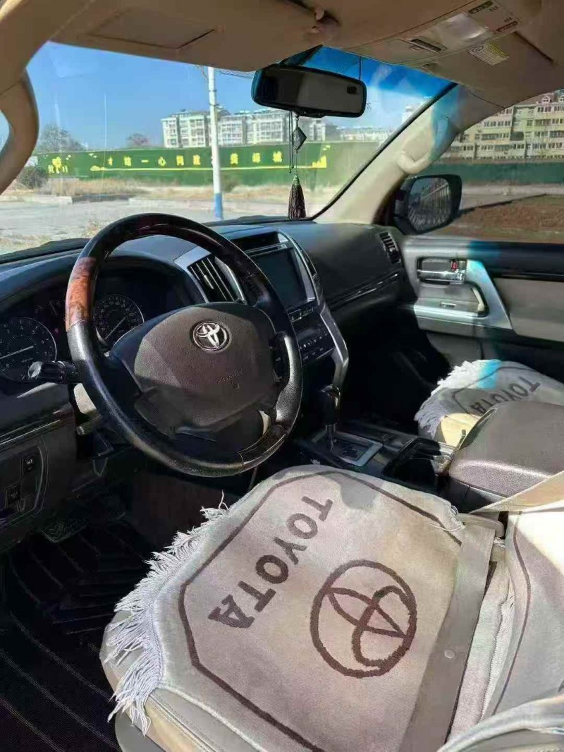 濰坊10年豐田蘭德酷路澤5