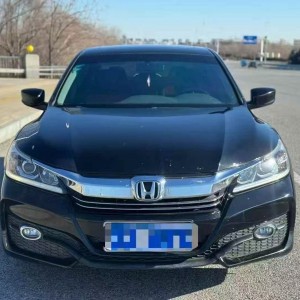 营口17年本田雅阁