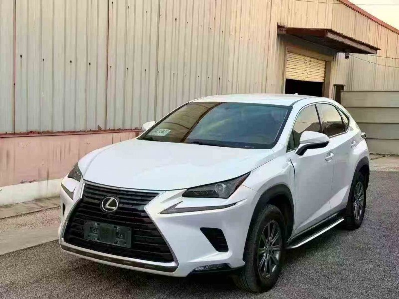 济宁21年雷克萨斯NX2