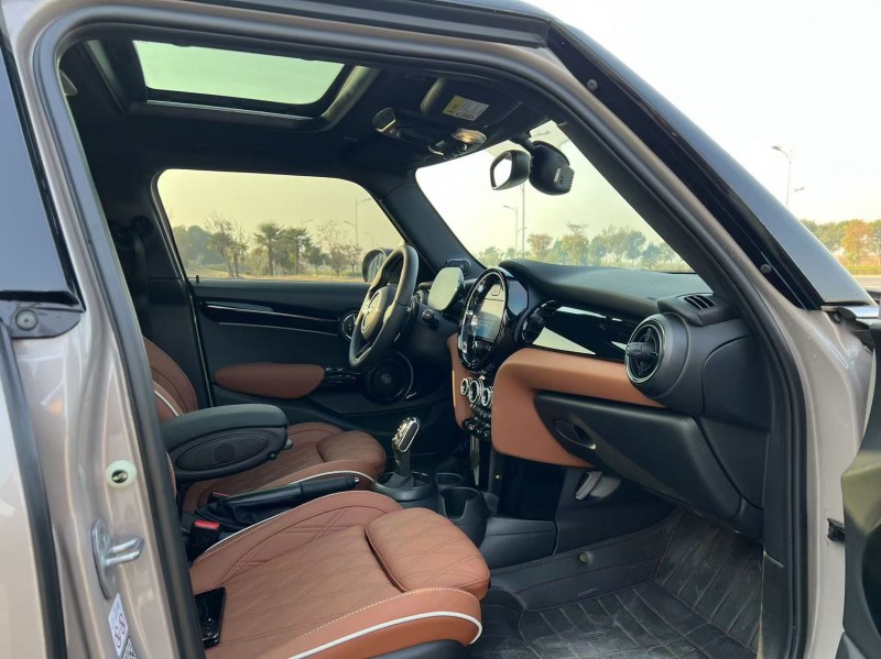 盐城24年宝马迷你4