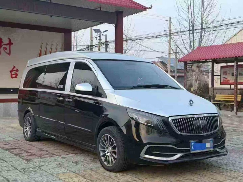 青岛14年奔驰威霆2