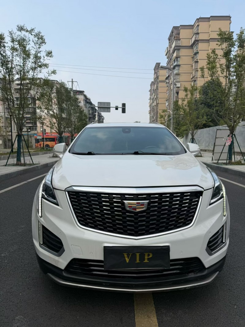 成都21年凯迪拉克XT51