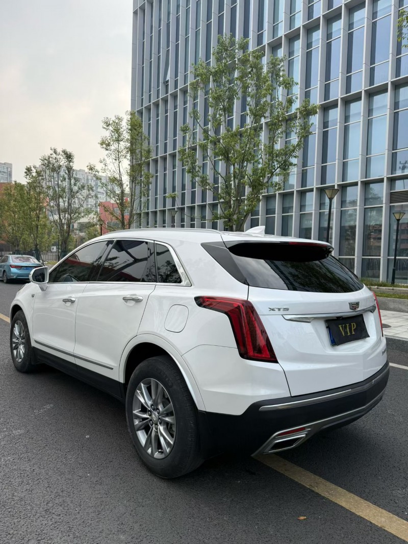 成都21年凯迪拉克XT53