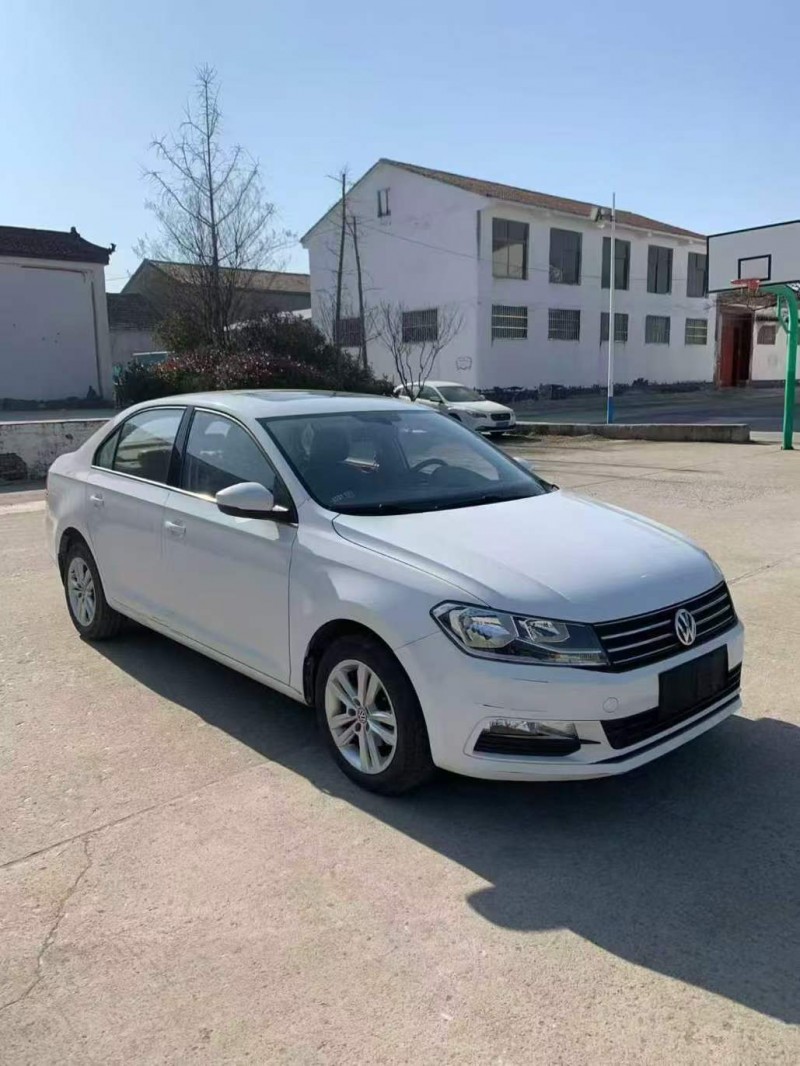 徐州16年大众桑塔纳3