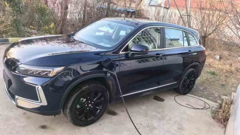 济宁25年创维EV62