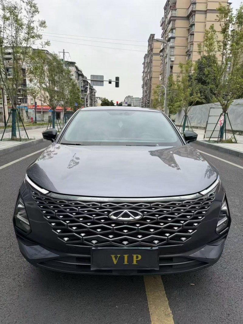 成都24年奇瑞欧萌达1