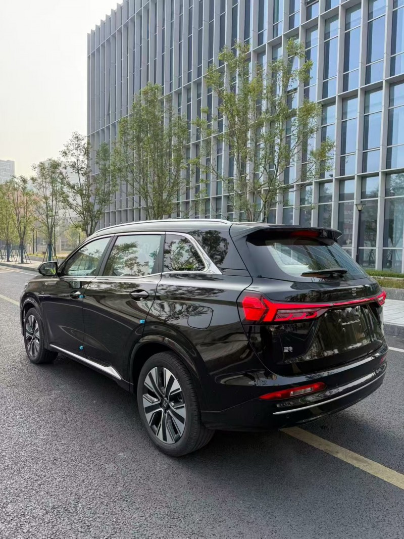 成都26年东风蓝电E53