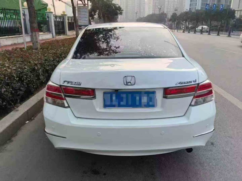 潍坊13年本田雅阁8