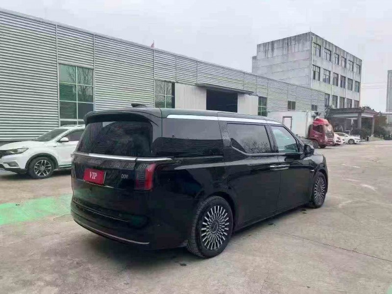 济宁23年极氪汽车0096