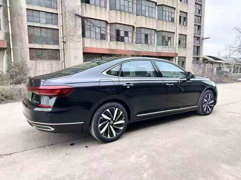 青岛25年大众帕萨特8