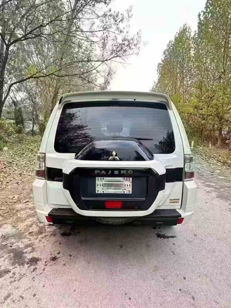 潍坊20年三菱帕杰罗8