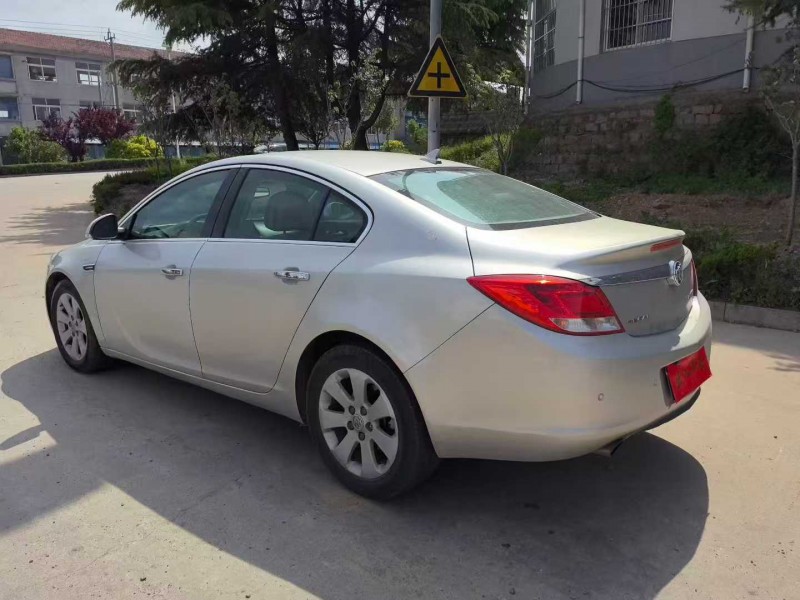 烟台13年别克君威8