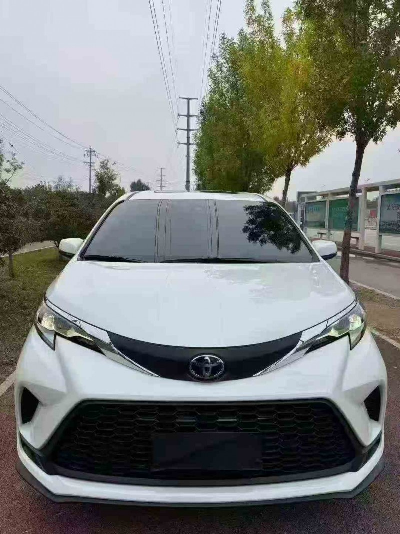 東營25年豐田格瑞維亞1