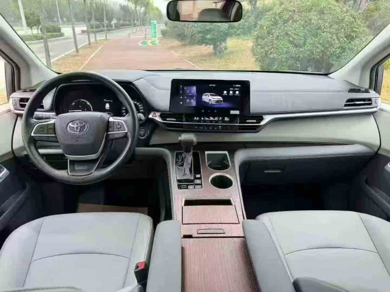 東營25年豐田格瑞維亞5