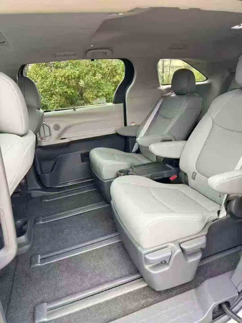 東營25年豐田格瑞維亞6