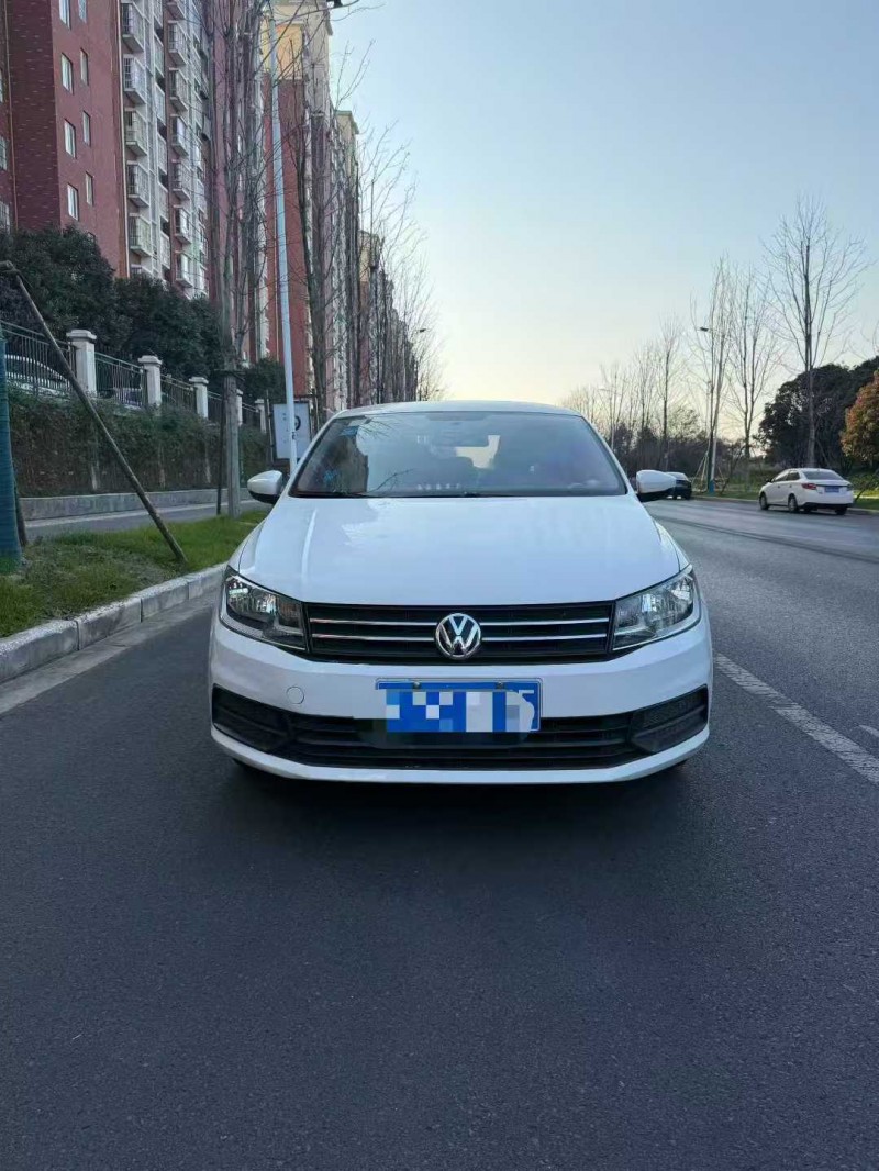 宿迁18年大众桑塔纳1