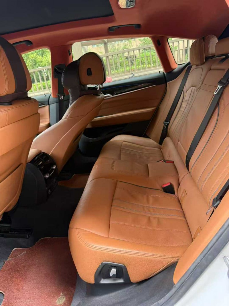 徐州21年宝马6系5