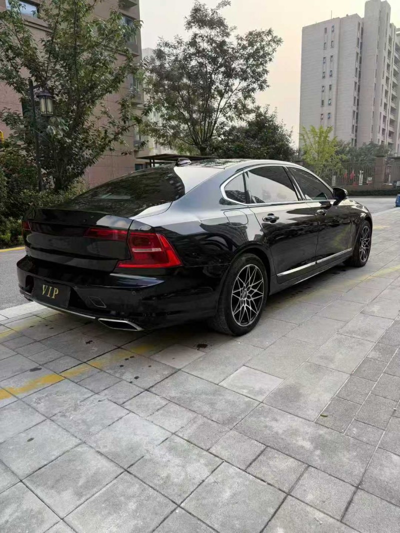 徐州19年沃尔沃S904