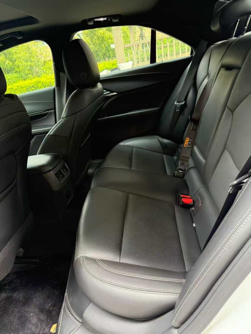 宿遷22年凱迪拉克CT46