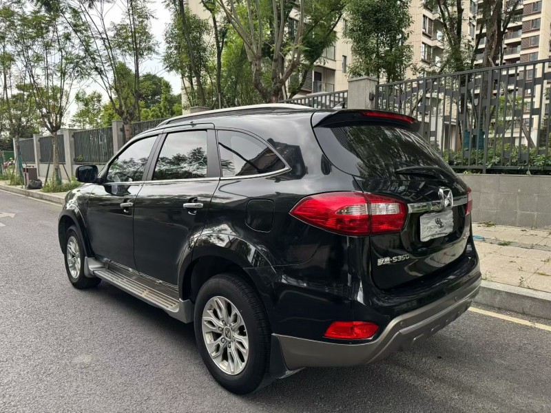 成都16年江铃驭胜3