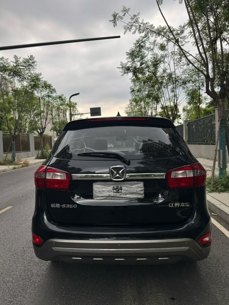 成都16年江铃驭胜4