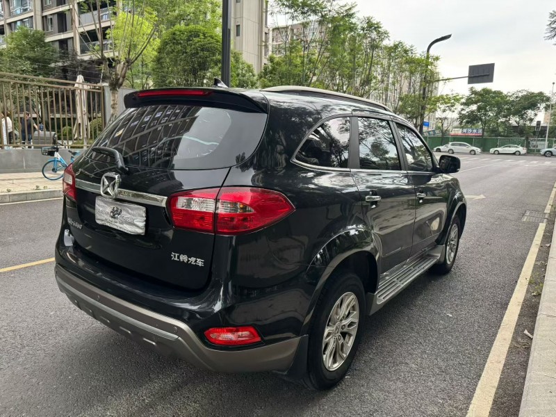 成都16年江铃驭胜5