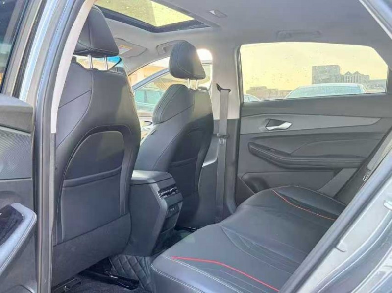 东莞25年吉利缤瑞5