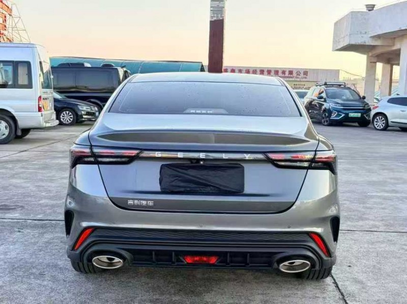 东莞25年吉利缤瑞8