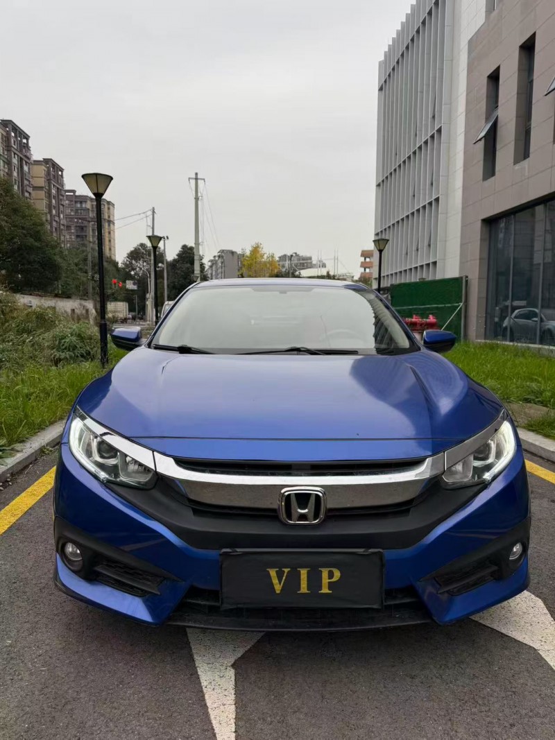 成都18年本田思域1