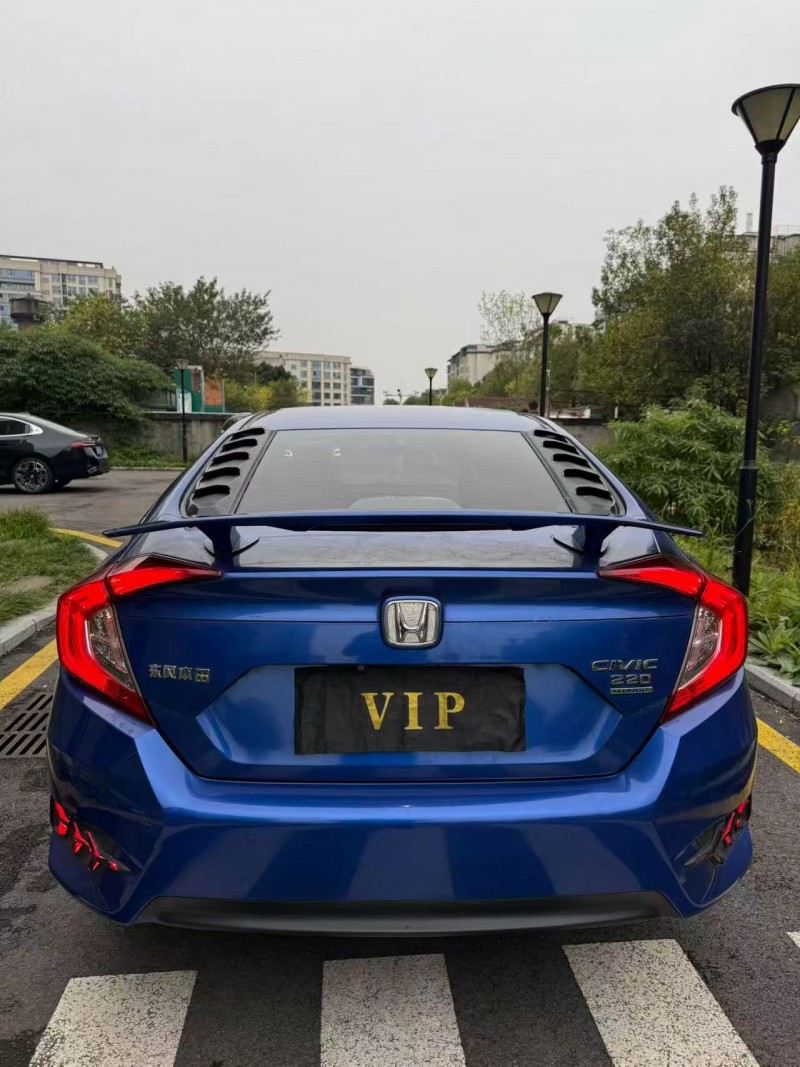 成都18年本田思域4