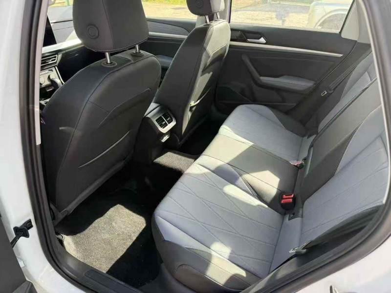 中山25年大众朗逸6