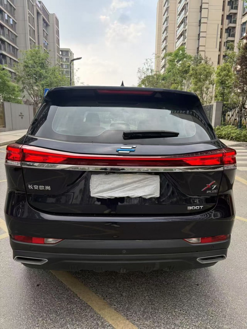 成都22年长安汽车欧尚6