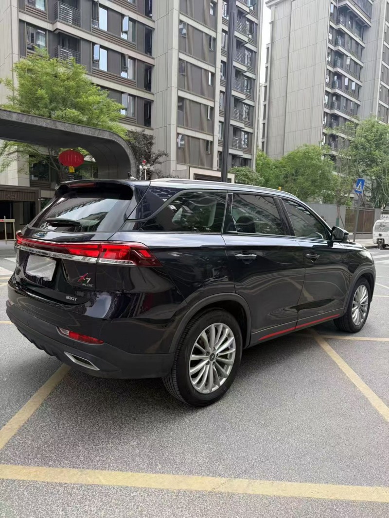 成都22年长安汽车欧尚8