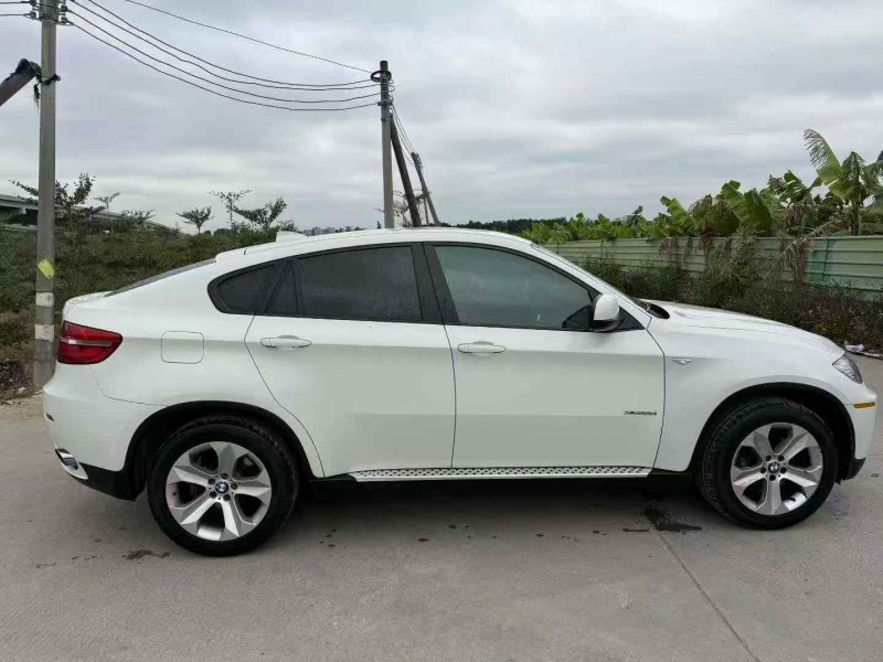 金华14年宝马X66