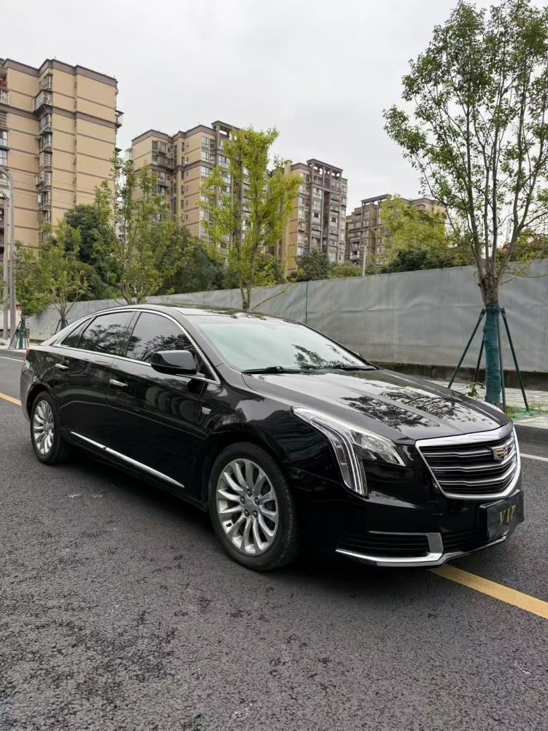 成都19年凯迪拉克XTS2