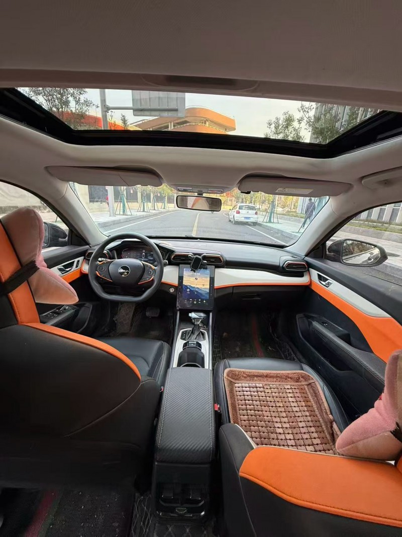 成都23年东风奕炫9