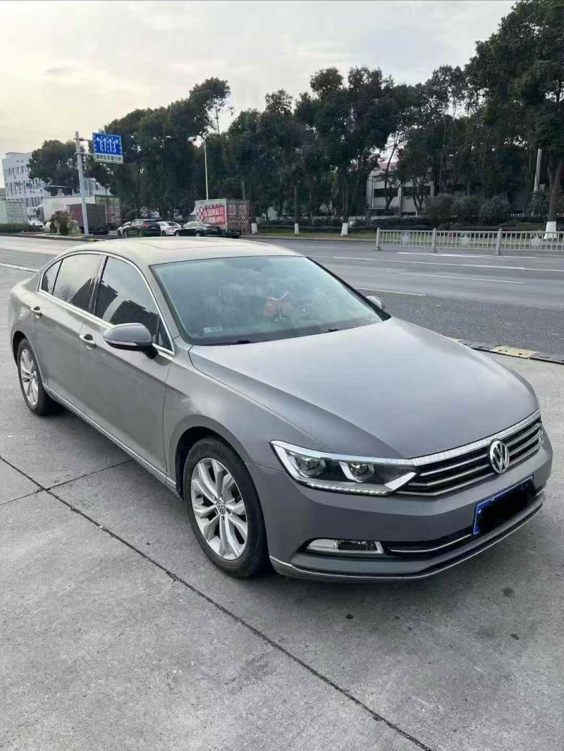 连云港16年大众迈腾2