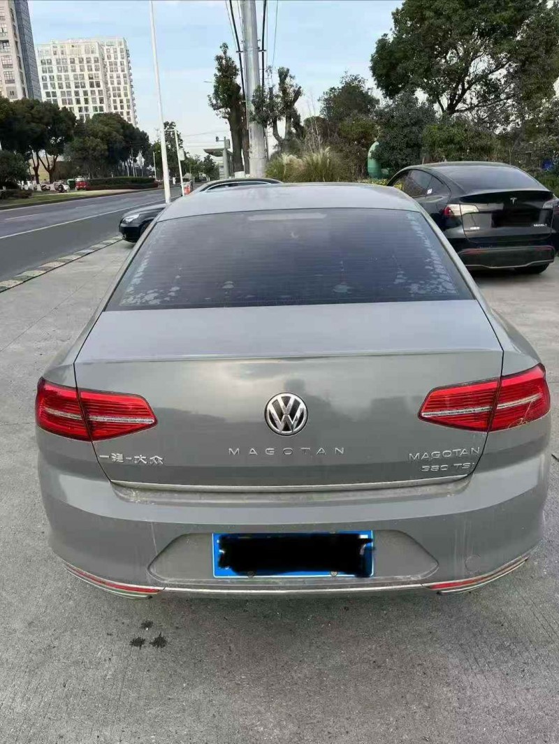 连云港16年大众迈腾8