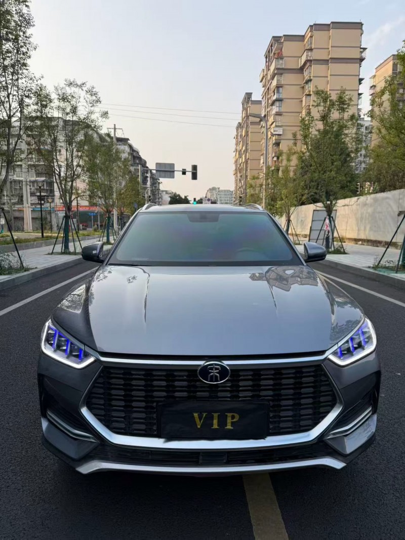 成都21年比亚迪宋1