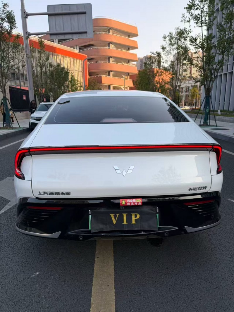 成都24年五菱汽车星光3