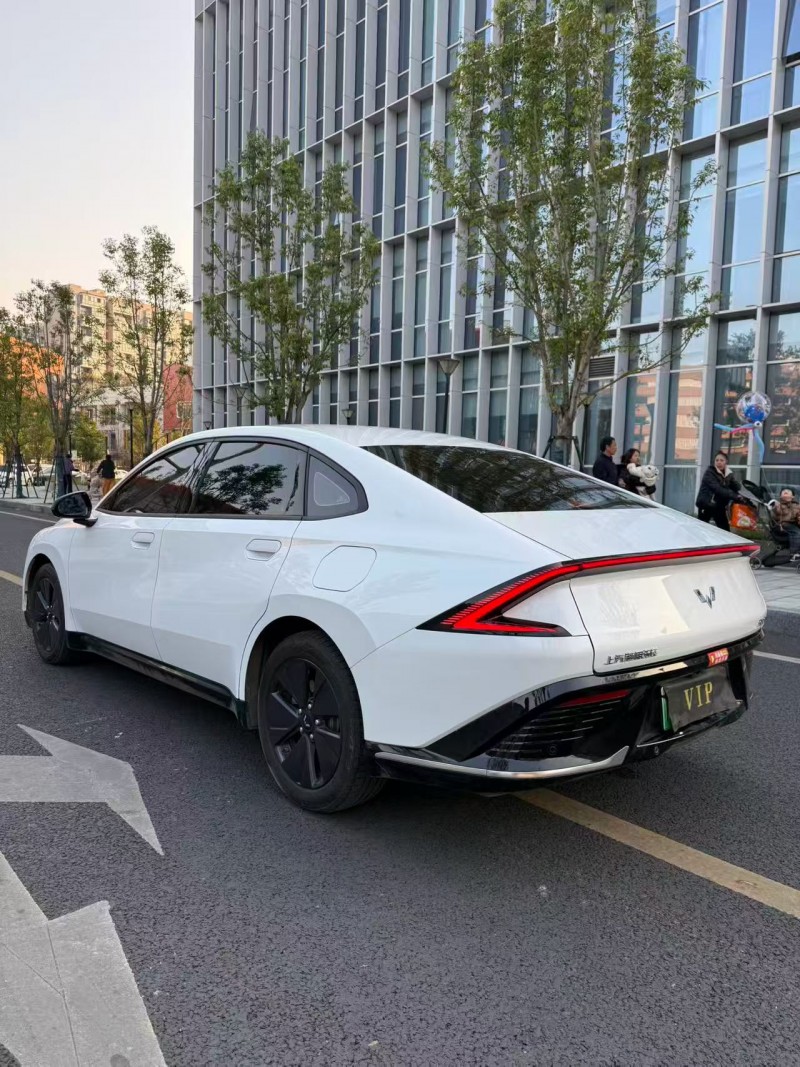 成都24年五菱汽车星光5