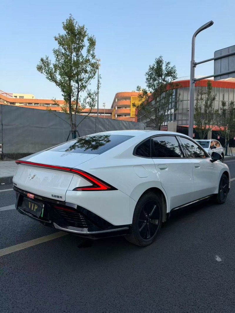 成都24年五菱汽车星光6