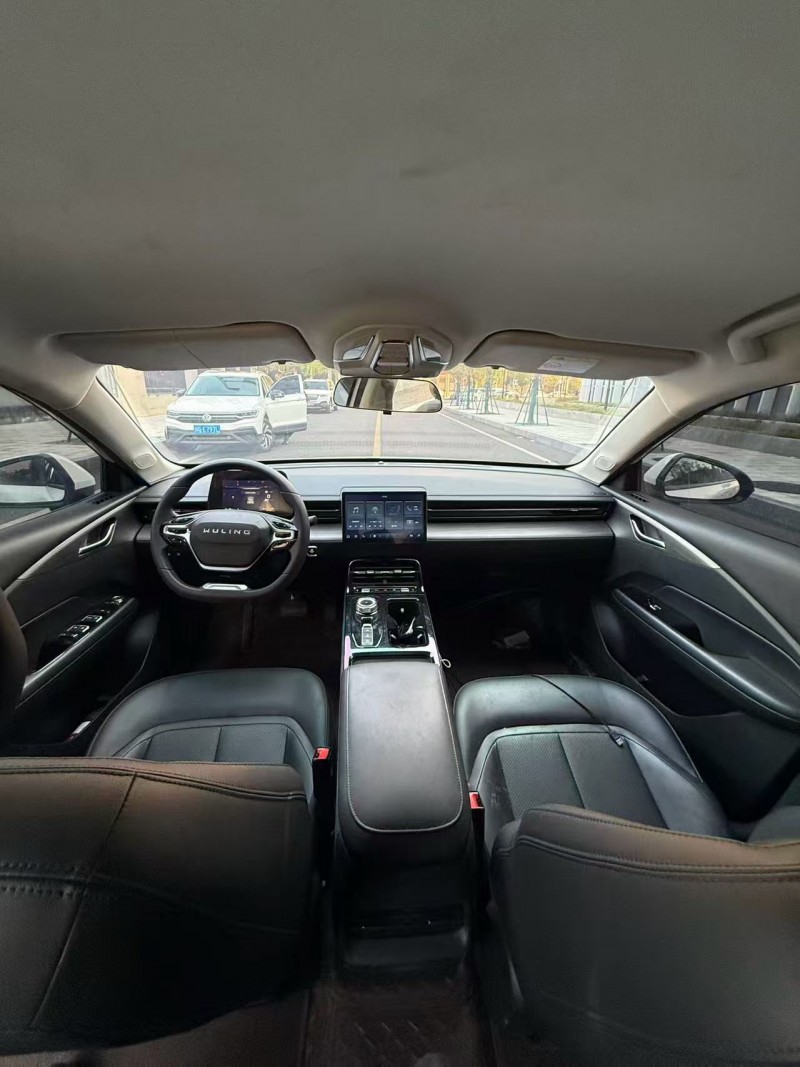 成都24年五菱汽车星光8