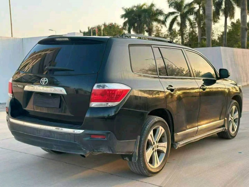 汕头13年丰田汉兰达8