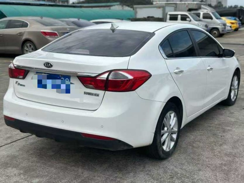 东莞17年起亚K36