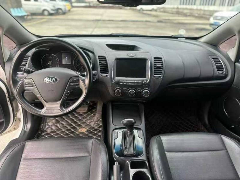 东莞17年起亚K38