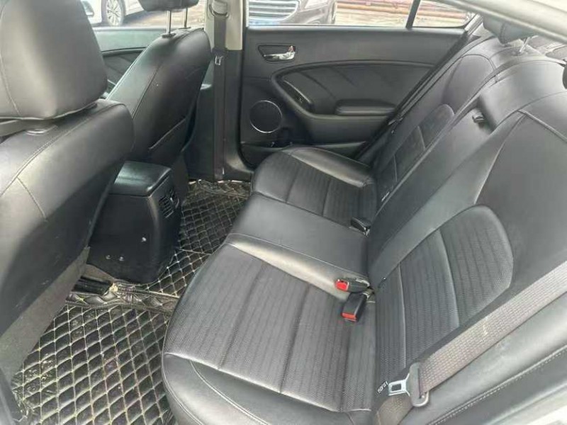 东莞17年起亚K39