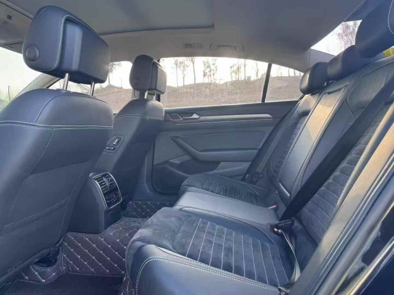 济宁20年大众迈腾5